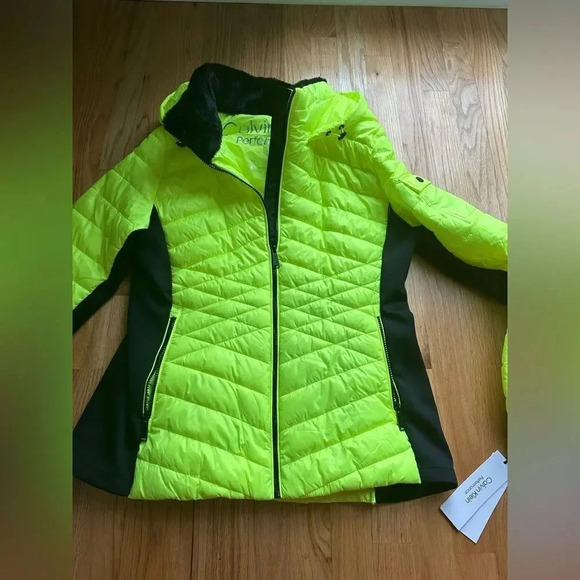 Calvin Klein Hooded Mixed-Media Puffer Jacket -Safety Yellow NWT - Picture 13 of 13